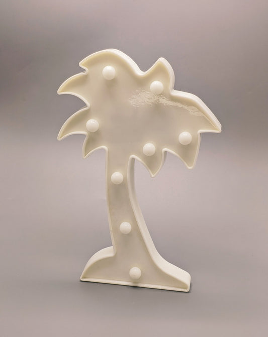 FIGURA PALMERA BLANCA