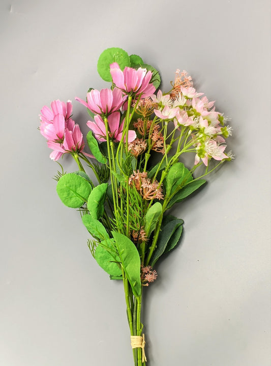 RAMO DE FOLLAJE FLORES ROSADAS CON HOJAS