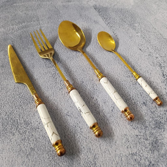 SET X 4 CUBIERTOS DORADOS PALZO